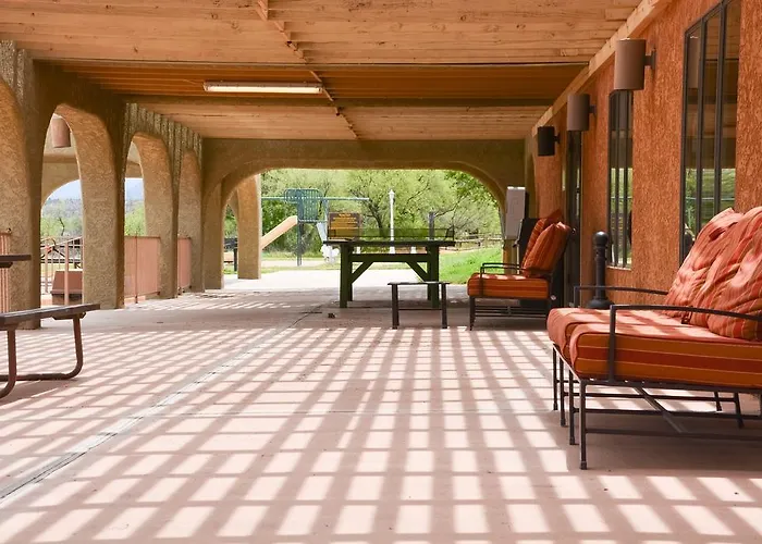 Valley Lawn 10 Cottonwood