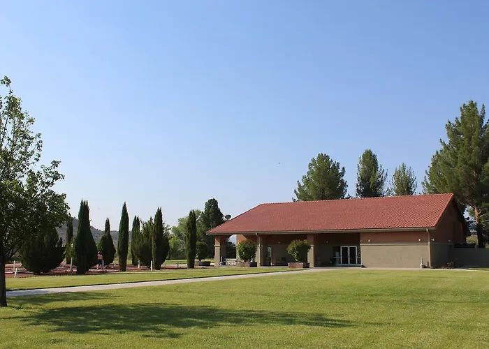 Kompleks wypoczynkowy Valley Lawn 10